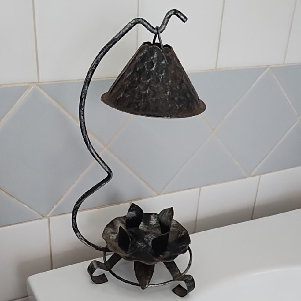 Unique Black Metal Candle Holder